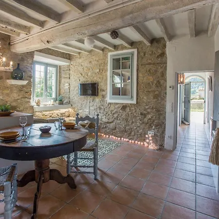 El Reliquier De Vallfogona Del Ripolles Holiday home Vallfogona de Ripolles